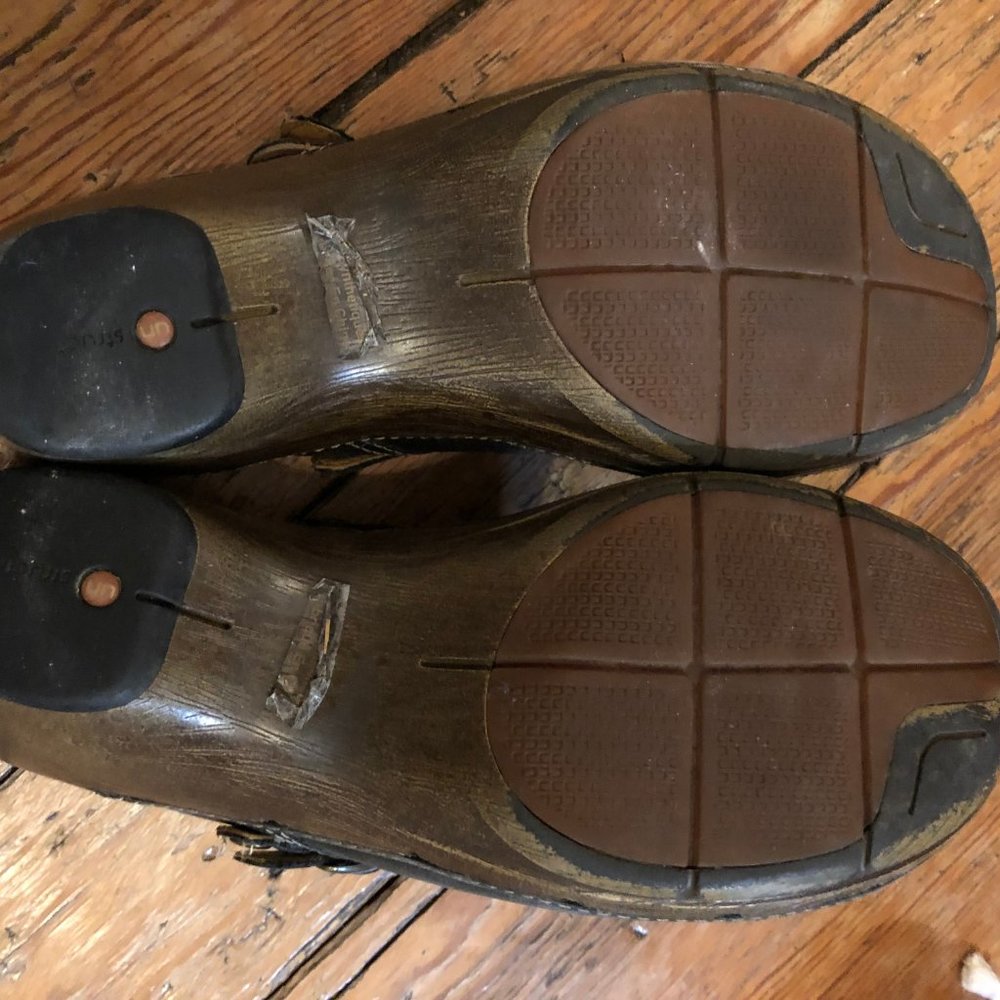 Clarks Clogs Size 8 - Picture 2 of 2